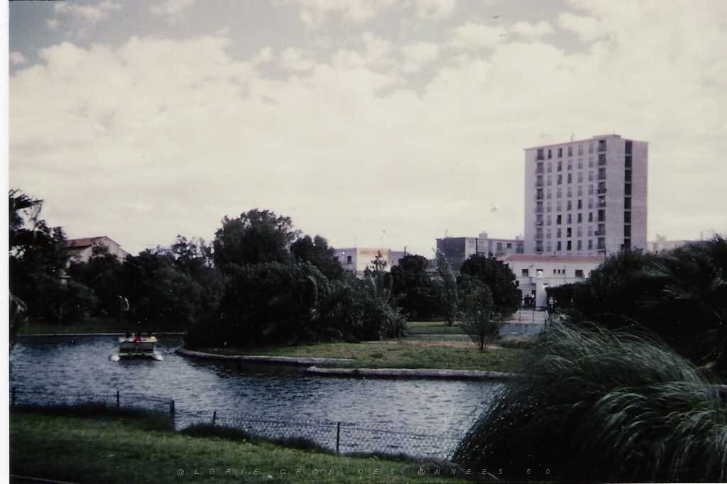 ORAN 1950 LE PETIT VICHY.jpg